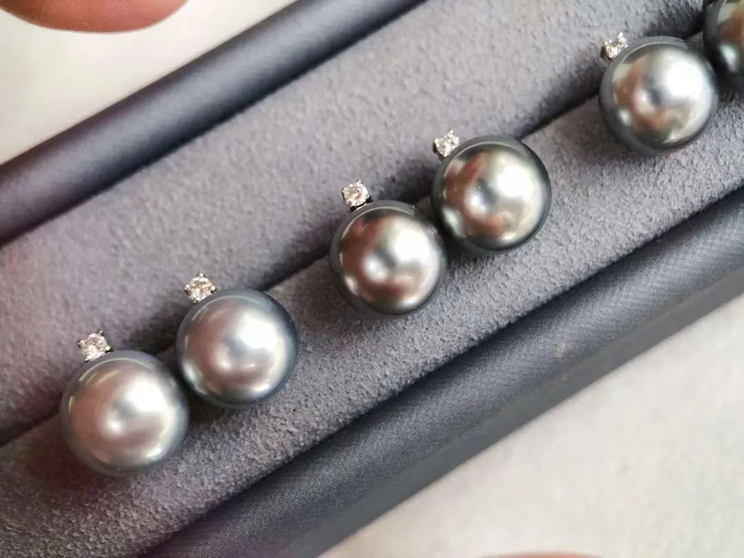 18K 10-11mm Tahitian Pearl With Diamond Stud Earrings - TS017