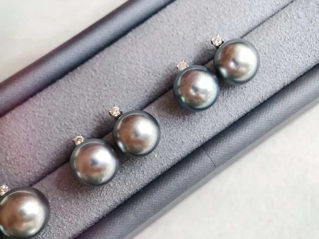 18K 10-11mm Tahitian Pearl With Diamond Stud Earrings - TS017