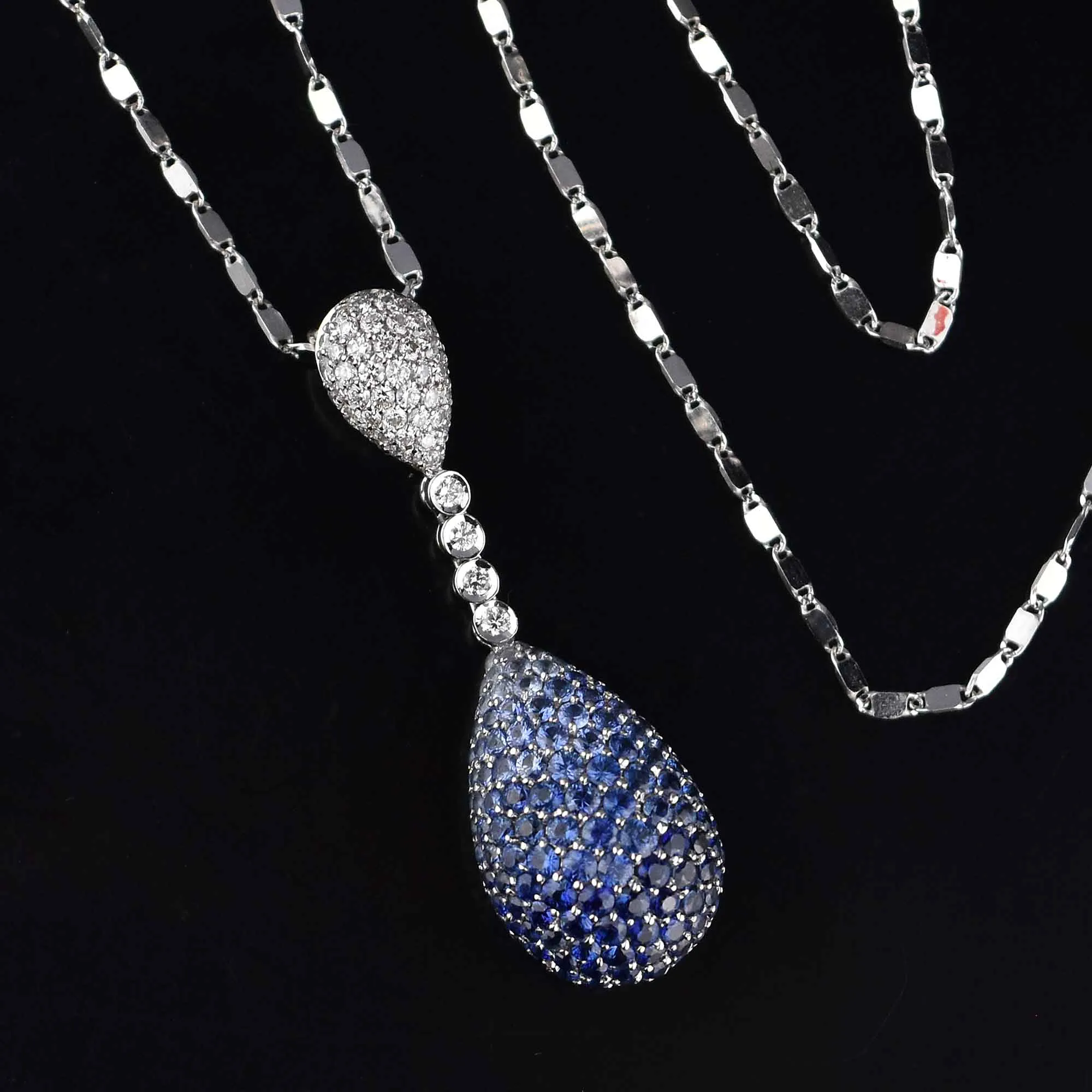 18K White Gold Sapphire Diamond Pendant Necklace