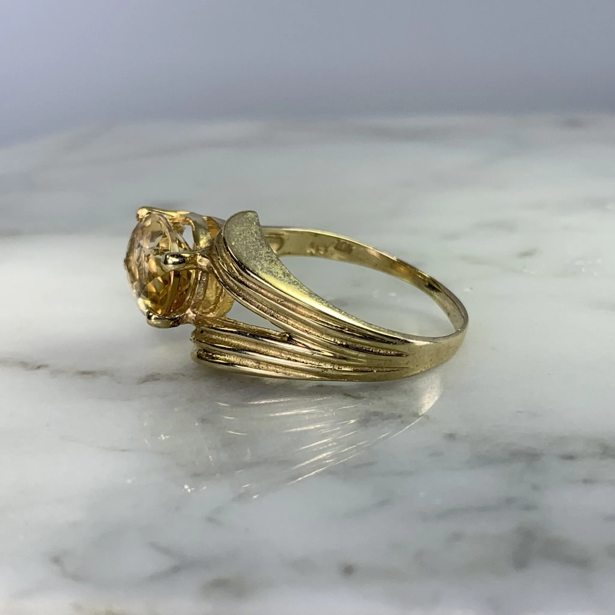 1970s Vintage Citrine Ring in 10K Yellow Gold Setting. November Birthstone in Art Deco Style.