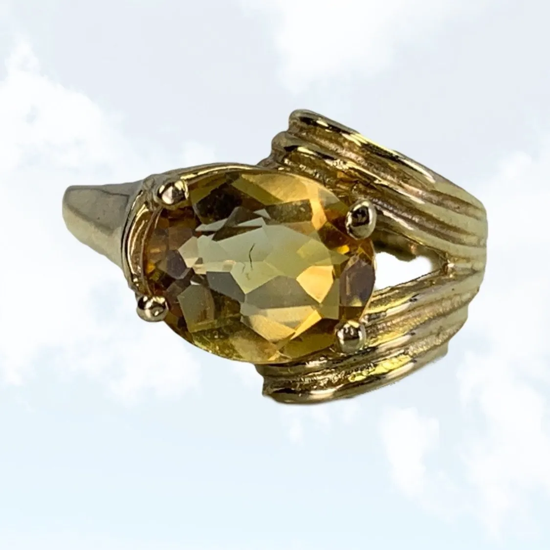 1970s Vintage Citrine Ring in 10K Yellow Gold Setting. November Birthstone in Art Deco Style.