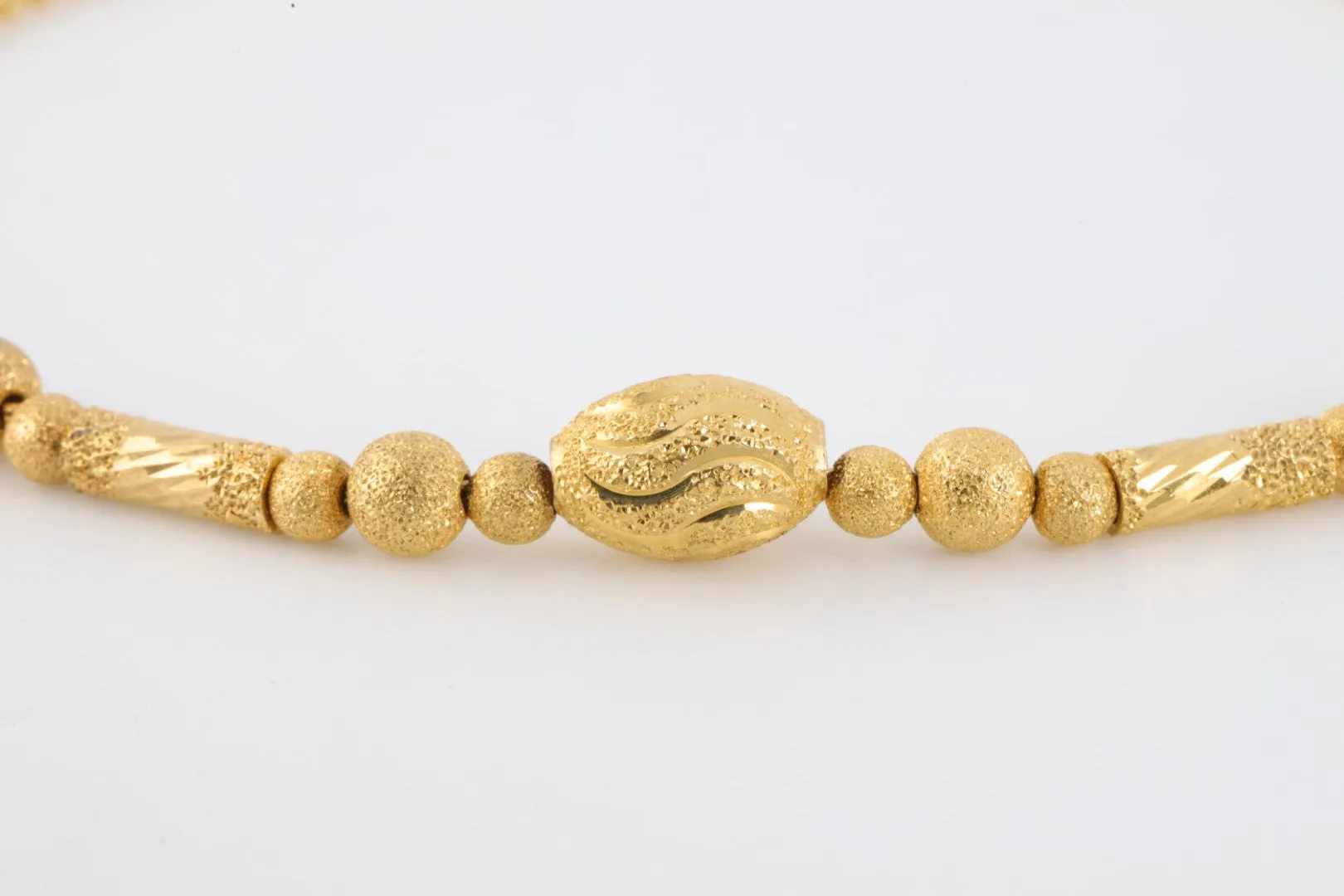 7.5" 22k Yellow Gold Bead Bracelet (6.45g.)