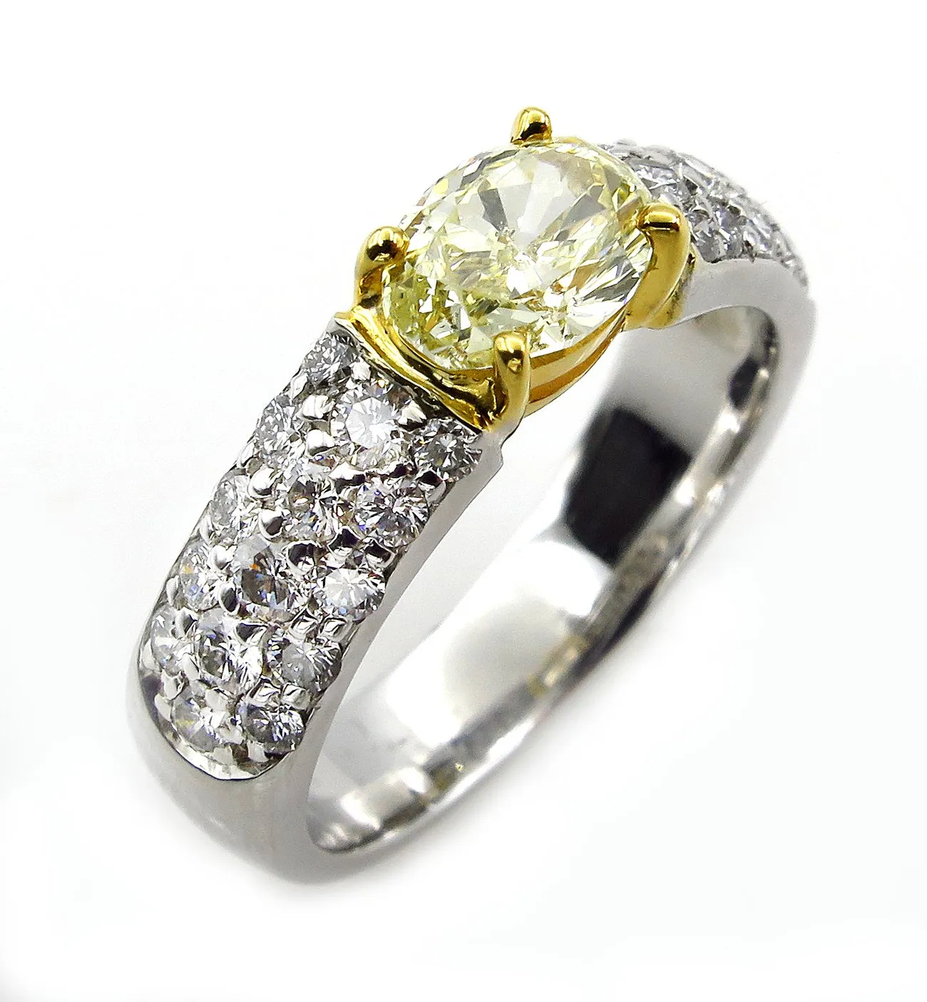 GIA Canary 1.62ct Natural Fancy Yellow OVAL Diamond Ring