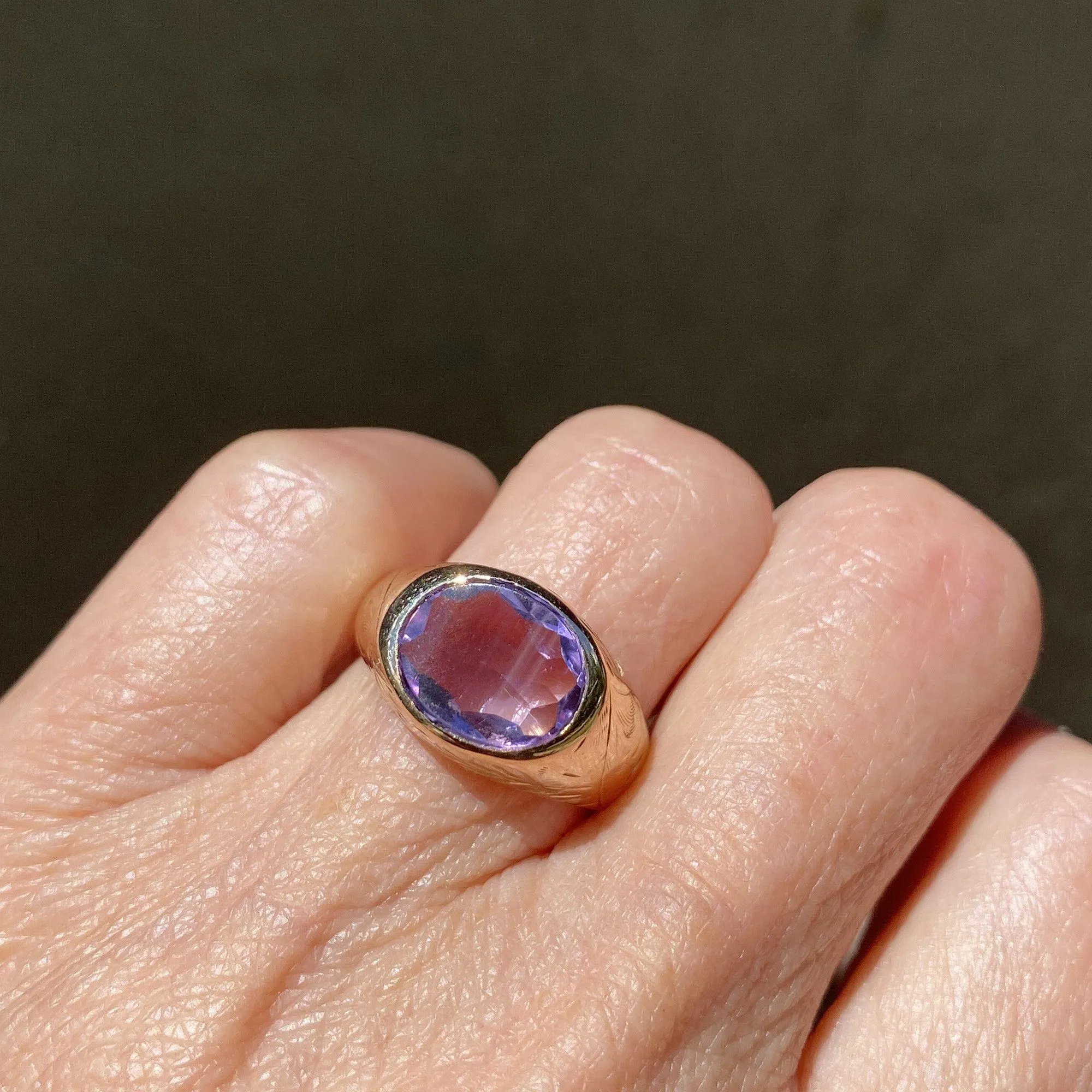 Pale Amethyst Smooth Top East to West Gold Ring