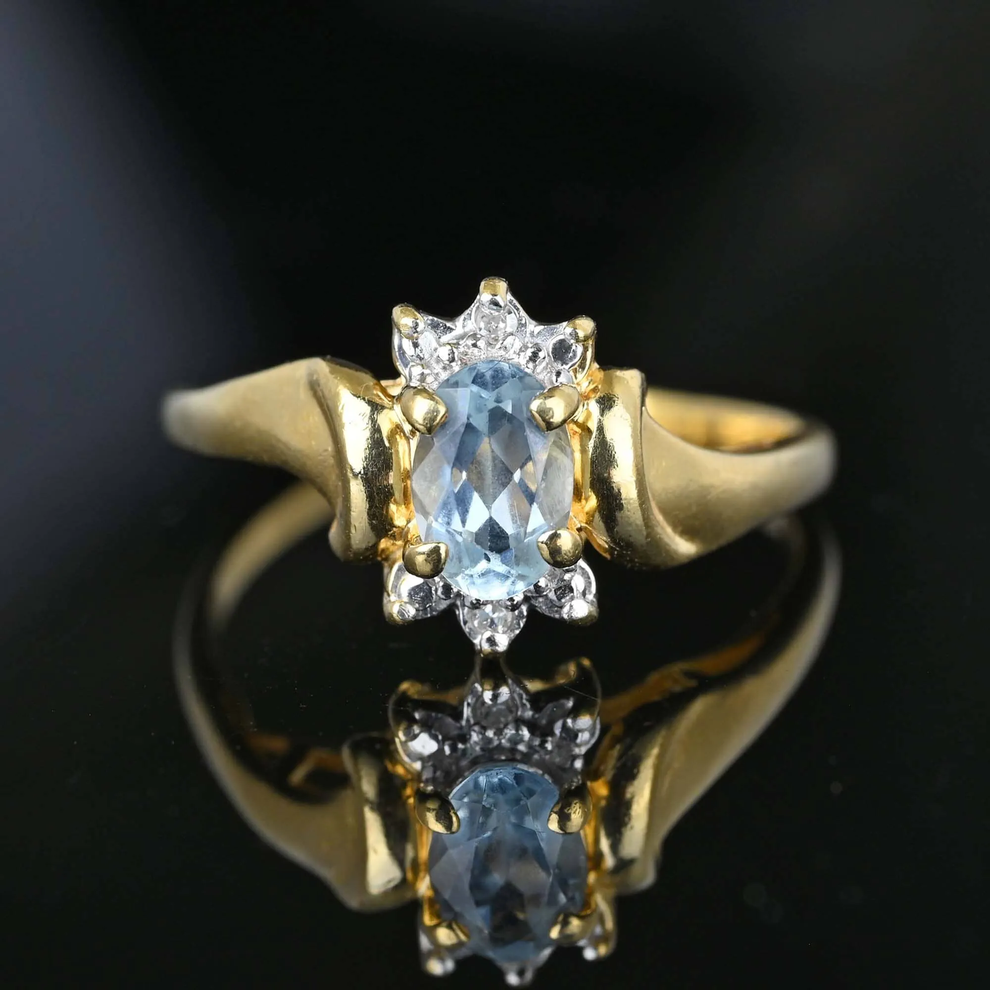 Vintage Bypass 10K Gold Diamond Aquamarine Ring